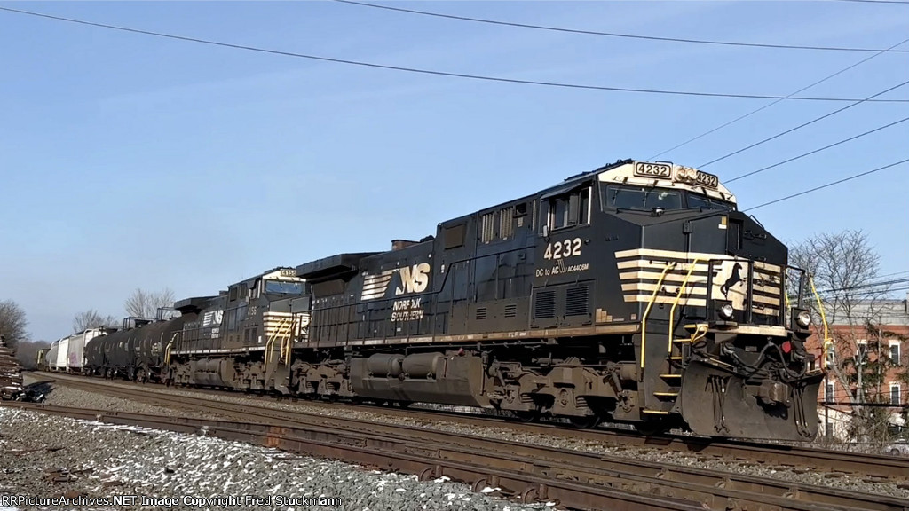 NS 4232 lefds 32N.